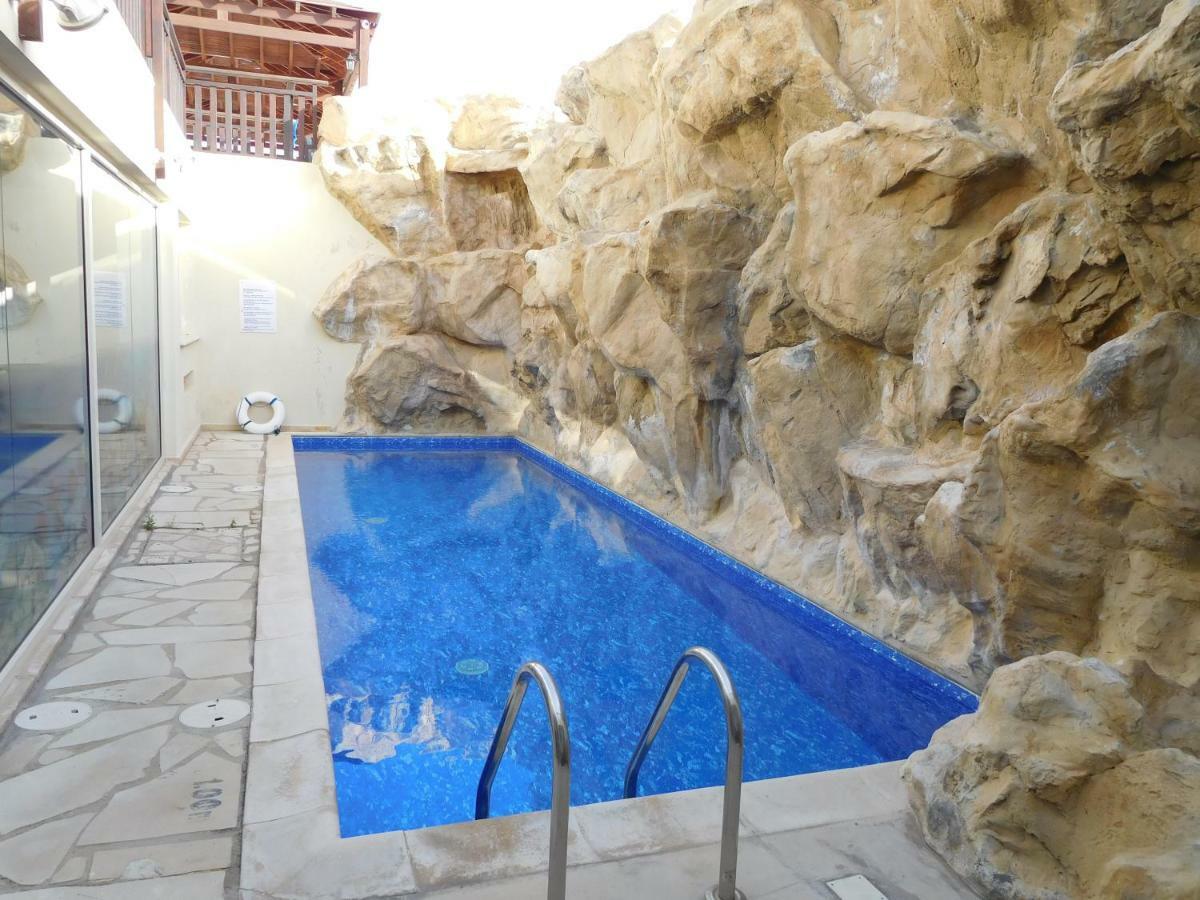 Vanessa 2 Bedroom Apartment Paphos Exterior photo
